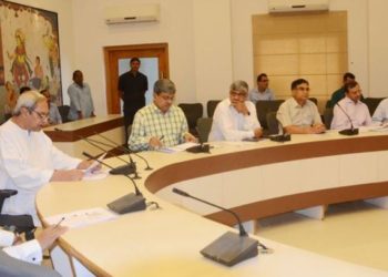 ଜମି ଅଧିକାର ଆଇନର ପରିସରଭୁକ୍ତ ହେଲେ ବସ୍ତି ବାସିନ୍ଦା; ୯୩୮ଟି ବସ୍ତର ୧.୯୦ ଲକ୍ଷ ପରିବାରକୁ ମିଳିବ ଜମି