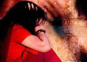 ମା’ ସହ ଚାଲିବାକୁ ଯାଇଥିବା ବେଳ, ଝିଅକୁ ଉଠାଇନେଲେ ଦୁର୍ବୃତ୍ତ