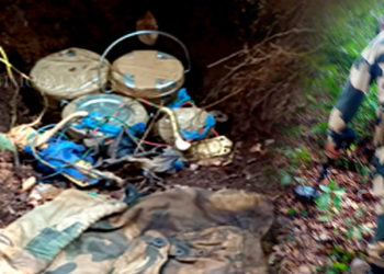 ବିଏସ୍‌ଏଫ୍ ଜବାନଙ୍କ କମ୍ବିଂ ବେଳେ ଜବତ ହେଲା ଚୀନ ନିର୍ମିତ ବାଇନାକୁଲାର ସହ ଆଇଇଡ଼ି