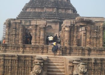 କୋଭିଡ କଟକଣାକୁ ଉଲଂଘନ କଲେ ପର୍ଯ୍ୟଟକ