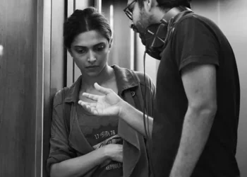 ନିର୍ଦ୍ଦେଶକଙ୍କ ଉପରେ ରାଗିଗଲେ ଦୀପିକା