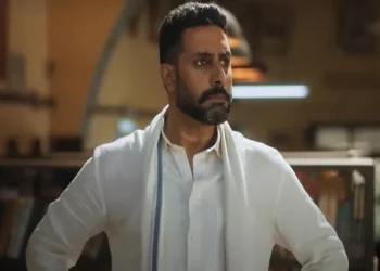 କଏଦୀଙ୍କ ସହ ଖାଦ୍ୟ ଖାଇଲେ ଅଭିଷେକ୍‌ ବଚ୍ଚନ