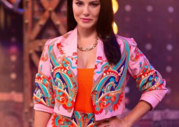  କେରଳ ହାଇକୋର୍ଟ ସନି ଲିଓନି ଚୁକ୍ତି ଉଲ୍ଲଂଘନ ମାମଲା ଉପରେ ରୋକ ଲଗାଇଲେ