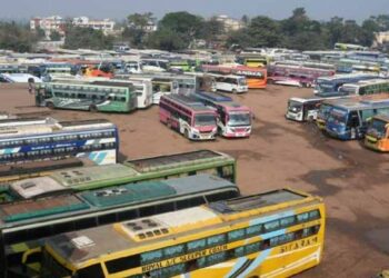 ବସ ମହାସଂଘ- ଡ୍ରାଇଭର ମୁହାଁମୁହିଁ, କାଲିଠାରୁ ଡ୍ରାଇଭର ମହାସଂଘର ଷ୍ଟିଅରିଂ ଛାଡ ଆନେ୍ଦାଳନ