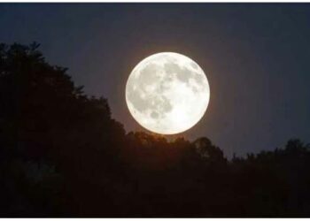 ଚନ୍ଦ୍ରରେ ହଜାର ହଜାର ଲିଟର ପାଣି ରହିଛି କି?