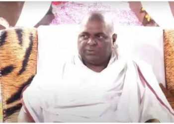 ଜଣେ ସାଧାରଣ ଲୋକ କିପରି ହେଲେ କରୈାଲୀ ବାଲା ବାବା , ଜାଣନ୍ତୁ ସନ୍ତୋଷ ସିଂ ଭଦରିଆଙ୍କ ପୁରା କାହାଣୀ ..