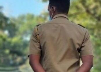 ପ୍ରତାରକ ପୁଲିସ କନଷ୍ଟେବଳ !