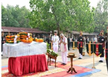 ଭୁବନେଶ୍ୱରର ବିମାନ ବନ୍ଦରରେ ସହିଦ ଦେବାଶିଷଙ୍କୁ ଦିଆଗଲା ଗାର୍ଡ ଅଫ୍ ଅନର