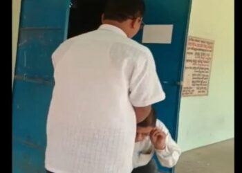 ସ୍କୁଲ ବହି ବିକି କାର୍ଯ୍ୟରୁ ନିଲମ୍ବିତ ହେଲେ ସିଆରସିସି