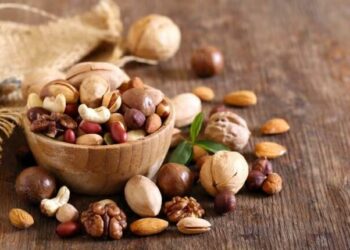 କେଉଁ ଡ୍ରାଏ ଫ୍ରୁଟ୍ସ ଗ୍ରୀଷ୍ମ ରୁତୁରେ ଶରୀରକୁ ଥଣ୍ଡା ରଖେ?