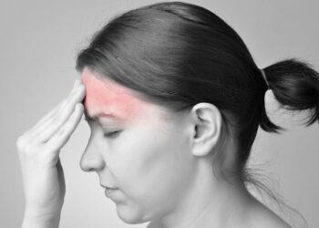 କାହିଁକି ମୁଣ୍ଡର ବାମ ପାଶ୍ୱର୍ ଅଧିକ ଯନ୍ତ୍ରଣା ହୁଏ ? ଜାଣନ୍ତୁ କାରଣ ଓ ନିକାରଣ