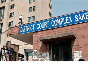 କୋର୍ଟରେ ଯୁବତୀଙ୍କୁ ଗୁଳିମାଡ