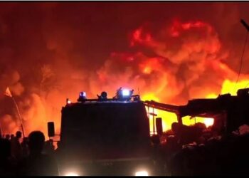 ଦିଲ୍ଲୀରେ ପୁଣି ଭୟଙ୍କର ଅଗ୍ନିକାଣ୍ଡରେ ଜଳିଗଲା ପ୍ଲାଷ୍ଟିକ ଗୋଦାମ