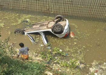 ତାଳଦଣ୍ଡା କେନାଲକୁ ପଶିଗଲା କାର