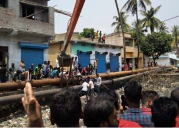 କଟକରେ ପୋଲ ଭୁଶୁଡ଼ି ନାବାଳିକା ଗୁରୁତର