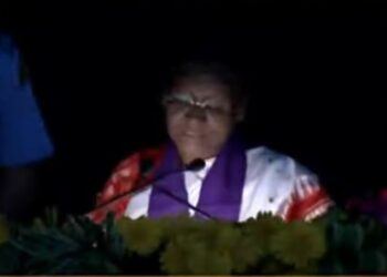 ଅନ୍ଧାରରେ ଭାଷଣ ଦେଲେ ରାଷ୍ଟ୍ରପତି