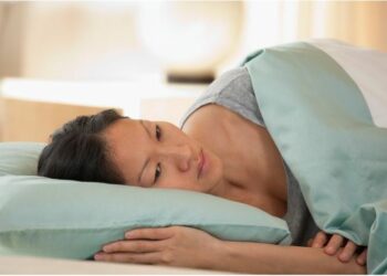 ରାତିରେ ଶୋଇବା ପୂର୍ବରୁ ଭୁଲରେ ଏହି ଜିନିଷ ଖାଆନ୍ତୁ ନାହିଁ..