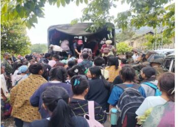 ଆସାମରେ ପହଞ୍ଚିଲେ ହିଂସା ପ୍ରଭାବିତ ମଣିପୁରର ୧୧୦୦ ରୁ ଅଧିକ ଲୋକ , କହିଲେ “ସକାଳେ ଚୁକ୍ତି ରାତିରେ ଆକ୍ରମଣ”