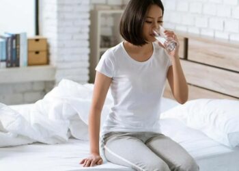 ବ୍ରଶ ନକରି ପ୍ରତିଦିନ ପିଅନ୍ତୁ ପାଣି , ମିଳିବ ଏହି ସବୁ ଲାଭ