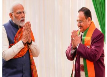 କର୍ଣ୍ଣାଟକରେ ସଂଖ୍ୟାଗରିଷ୍ଠତା ନଥିଲେ ମଧ୍ୟ ବିଜେପି ହାର ମାନିବ ନାହିଁ , ସରକାର ଗଠନ ପାଇଁ ବିଜେପିର ଯୋଜନା ଆସିଲା ସାମ୍ନାକୁ