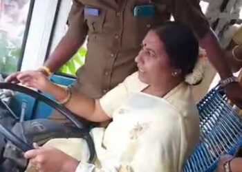 ବସ୍ ଚଳାଇ ‘କେଜିଏଫ୍’ ବିଧାୟିକା ରୂପକଳା ‘ଶକ୍ତି’ ଯୋଜନାର କଲେ ଶୁଭାରମ୍