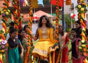 ଆସନ୍ତାକାଲି ରଜ, ଉତ୍ସବ ମୁଖର ହେଲାଣି ଗାଁଠୁ ସହର