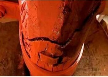 ଦର୍ପଦଳନ ରଥର ଅଖରେ ଫାଟ