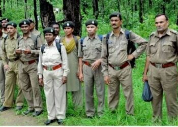 କାଲିଠୁ ବନକର୍ମଚାରୀଙ୍କ ଆନେ୍ଦାଳନ