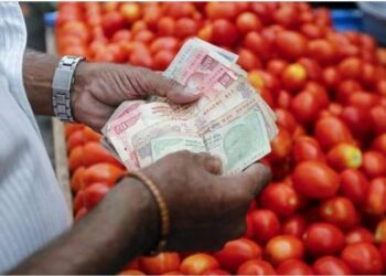 ଟମାଟୋ କିଲୋ ୧୦୦ ପାର , ଖୁଚୁରା ବଜାରରେ ଦର ୧୨୦ ଟଙ୍କା