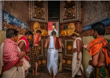 ରୂପାରେ ଝଲସିଲା ସିଂହଦ୍ୱାର