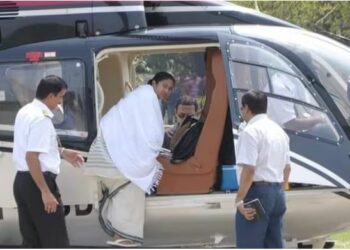 ପ୍ରବଳ ବର୍ଷା ଏବଂ ପବନ ପାଇଁ ଜରୁରୀ ଅବତରଣ କଲା ମମତାଙ୍କ ହେଲିକପ୍ଟର, ଆଣ୍ଠୁ ଓ ପିଠିରେ ସାମାନ୍ୟ ଆଘାତ