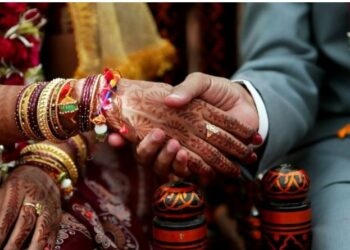 ଏହି ଗାଁରେ ମାଛି ପାଇଁ ହୋଇ ପାରୁନି ପୁଅଙ୍କ ବିବାହ !