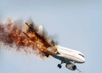 ବିମାନ ବନ୍ଦରରେ ପ୍ଲେନ କ୍ରାସ, ୯ ମୃତ