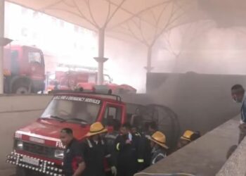 ହସପିଟାଲରେ ଭୟଙ୍କର ନିଆଁ, ଅଳ୍ପକେ ବର୍ତ୍ତିଲା ୧୦୦ ରୋଗୀଙ୍କ ଜୀବନ