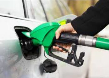 ପେଟ୍ରୋଲ କାରରେ ଭୁଲରେ ଡିଜେଲ ପଡିଗଲେ କଣ ହେବ ଜାଣିଛନ୍ତି କି ?