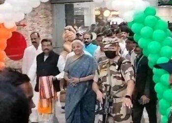 ‘ସୀତାରମଣଙ୍କ ପଞ୍ଚସୂତ୍ରୀ ଶପଥ‘