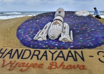 ବାଲୁକା କଳା ମାଧ୍ୟମରେ ଇସ୍ରୋକୁ ଶୁଭକାମନା ଜଣାଇଲେ ସୁଦର୍ଶନ ପଟ୍ଟନାୟକ