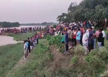 ଦେବିନଦୀର ବେଲପୁର ଜଟାଗାଦୀ ଘାଟରୁ ବୋଲବମ ପାଣି ଉଠାଇବା ସମୟରେ ଯୁବକ ନିଖୋଜ