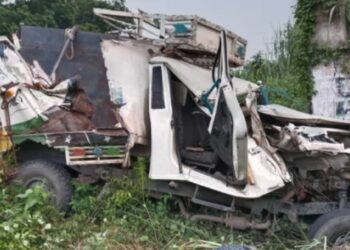 ଡମ୍ଫର ସହ ପିଟି ହେଲା ପିକଅପ୍ ଭ୍ୟାନ୍, ଦମ୍ପତିଙ୍କ ସମେତ ୪ ମୃତ