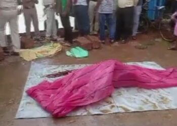 ଅଖା ଭିତରୁ ଯୁବତୀଙ୍କ ମୃତଦେହ ଉଦ୍ଧାର