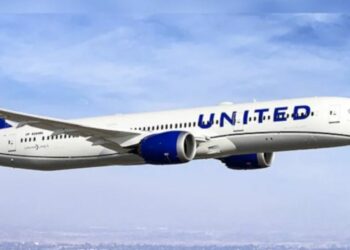 ୧୦ ମିନିଟରେ ୨୮ ହଜାର ଫୁଟ ତଳକୁ ଖସିଲା ବିମାନ