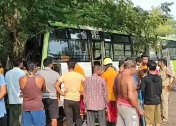 ମୋ ବସ-କାର ଧକ୍କା : ଜଣେ ମୃତ