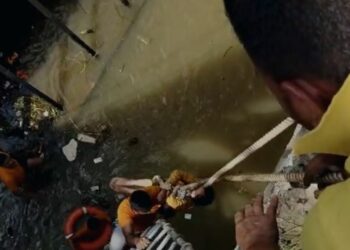 ମହାନଦୀକୁ ଡେଇଁଲେ ମହିଳା