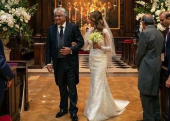 ୬୮ ବର୍ଷ ବୟସରେ ପୁଣି ଥରେ ବିବାହ କଲେ ଚର୍ଚ୍ଚିତ ଓକିଲ ହରିଶ ସାଲଭେ