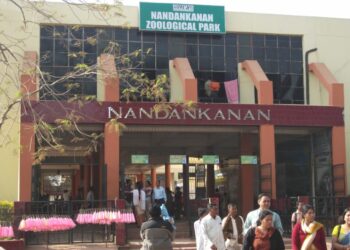 ପର୍ଯ୍ୟଟକଙ୍କ ପାଇଁ ଖୁସି ଖବର ,ନନ୍ଦନକାନନରେ କାଟିପାରିବେ ହ୍ୱାଟସଆପ ଜରିଆରେ ଟିକେଟ