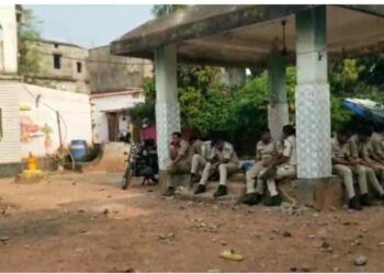 ପୁଣି ପଟିଆରେ ଗୋଷ୍ଠୀ ସଂଘର୍ଷ, ପଥର ଓ ବୋତଲ ମାଡରେ ଏକାଧିକ ଆହତ