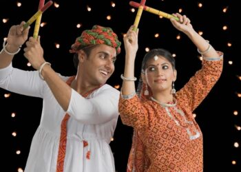 ନବରାତ୍ରୀରେ ମନଭରି ନାଚନ୍ତୁ ଦାଣ୍ଡିଆ, ଓଜନ ହ୍ରାସ ହେବା ସହ ହାର୍ଟ ହେବ ଶକ୍ତିଶାଳୀ