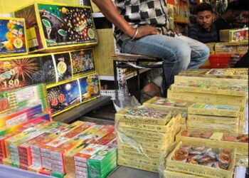 ବସରେ ବାଣ ନେଲେ କାର୍ଯ୍ୟାନୁଷ୍ଠାନ