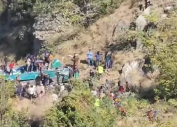 ଖାଇକୁ ଖସିଲା ବସ: ୩୦ ମୃତ