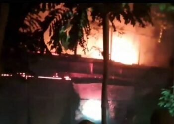 ଭେଣ୍ଡିଂ ଜୋନରେ ଅଗ୍ନିକାଣ୍ଡ, ୧୧ଟି ଦୋକାନ ପୋଡି ନଷ୍ଟ